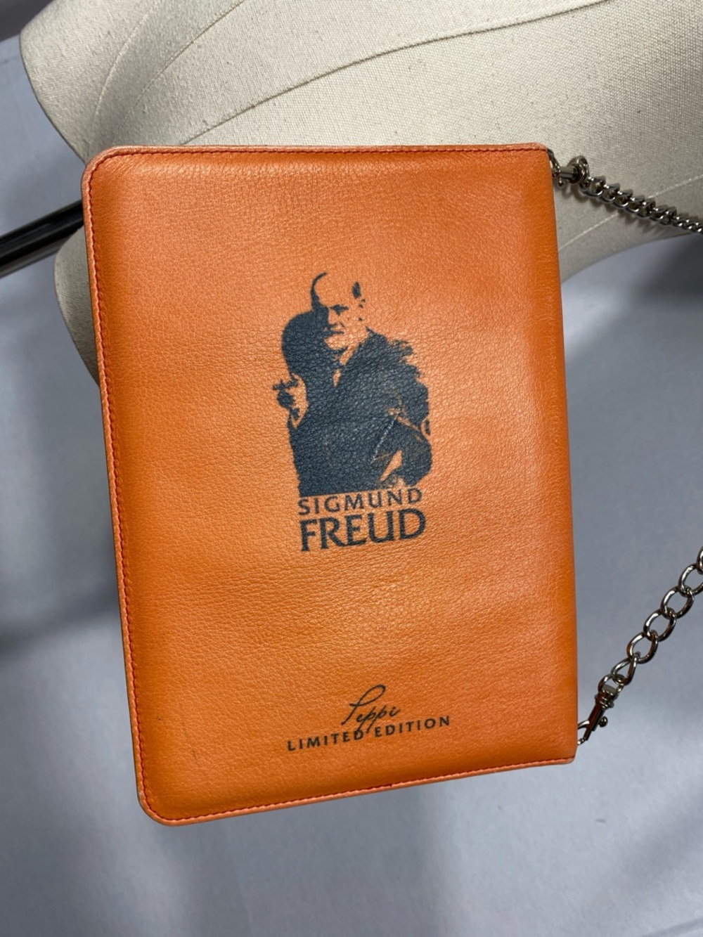 Sigmund Freud Book Crossbody Bag theory of sexuality zipper book style bag - Picture 3 of 9